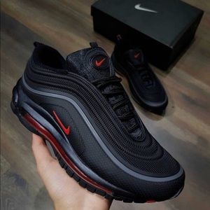 Meet your Posher, Wayne